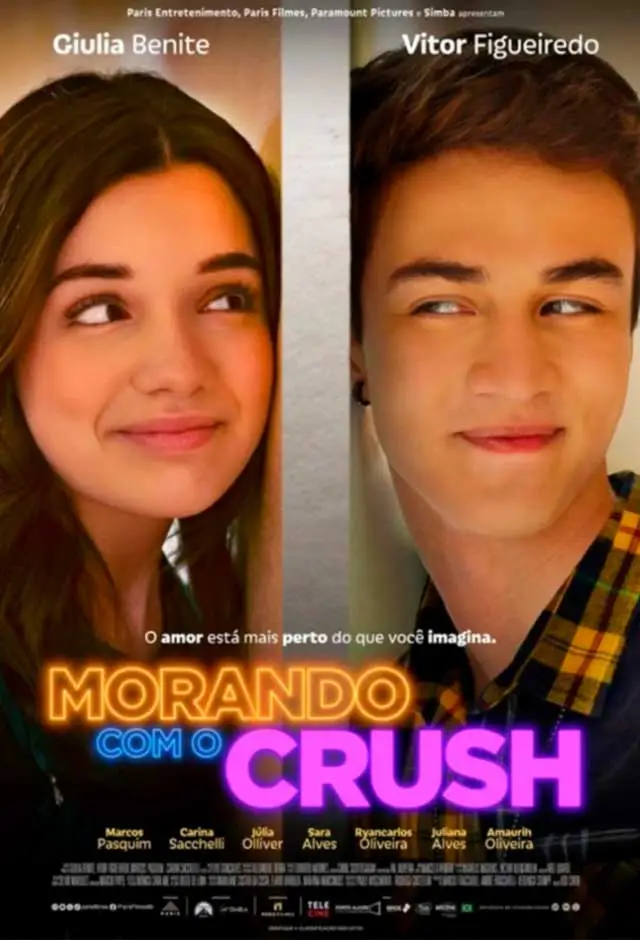 Morando Com O Crush