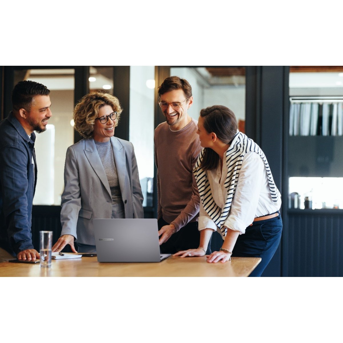 ASUS: IA impulsiona crescimento e competitividade de PMEs, aponta estudo