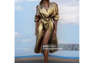 Louboutin: Celebridades brilham com a marca no Vogue World