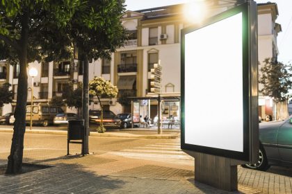 OOH: Canal eficaz para engajamento social na comunicação pública