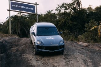 Porsche Bamaq promove experiência de direção em Brumadinho