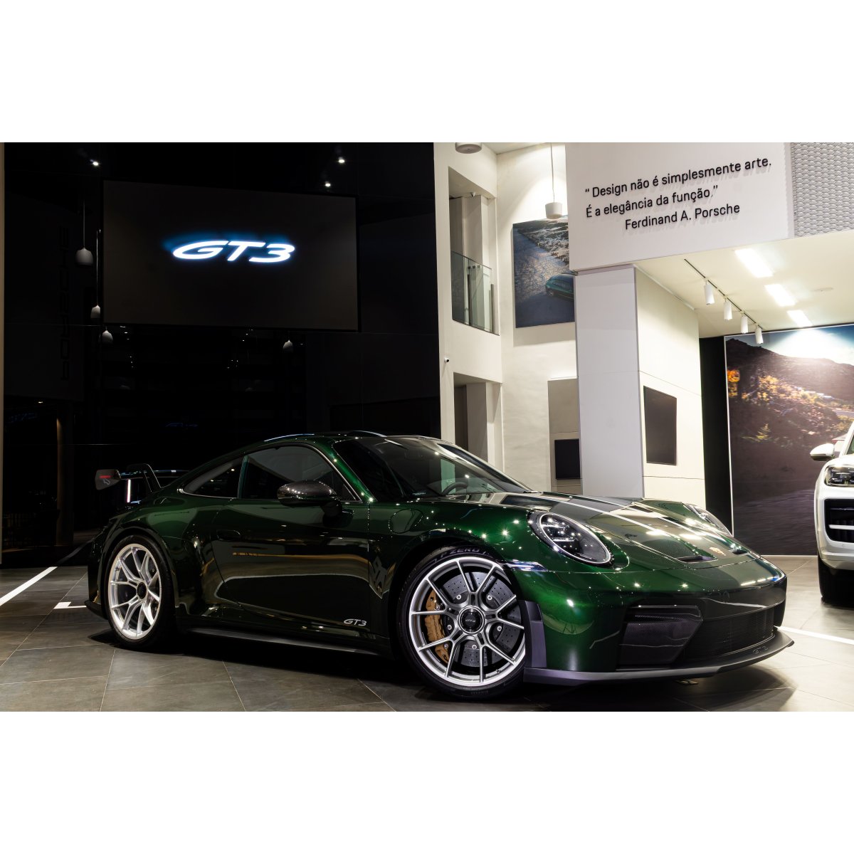 Porsche Center Salvador entrega primeiro 911 GT3 da Bahia
