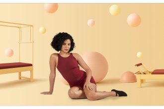 Pure Pilates lança campanha com Bella Campos; entenda o conceito