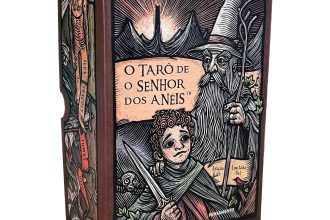 Tarô de 'O Senhor dos Anéis' chega ao Brasil em edição de luxo