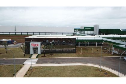Tirol anuncia fábrica de leite em pó com investimento de R$ 200 mi