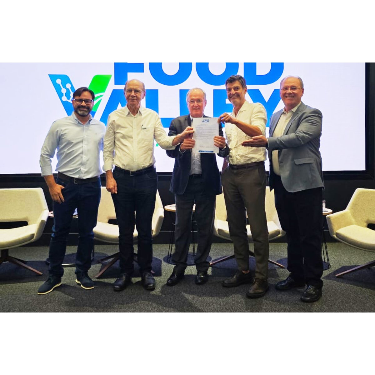 UFPR e Ocepar impulsionam inovação agroindustrial no Paraná