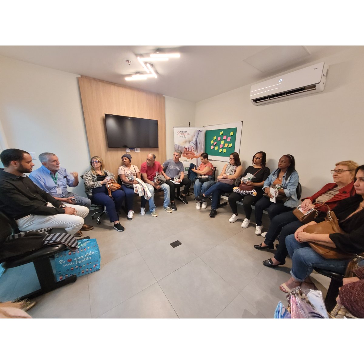 Unimed Nova Iguaçu lança programa de apoio a pacientes com câncer