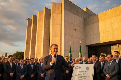 Cobertura revitalizada do Teatro Guaíra, Curitiba.