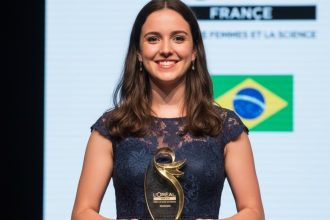 Bianca Marin Moreno recebe Prêmio L'Oréal