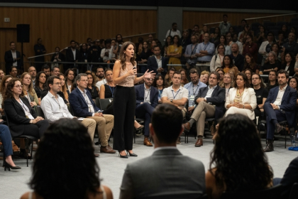 Camila Renaux no RD Summit 2025: Visão de Marketing em 2026