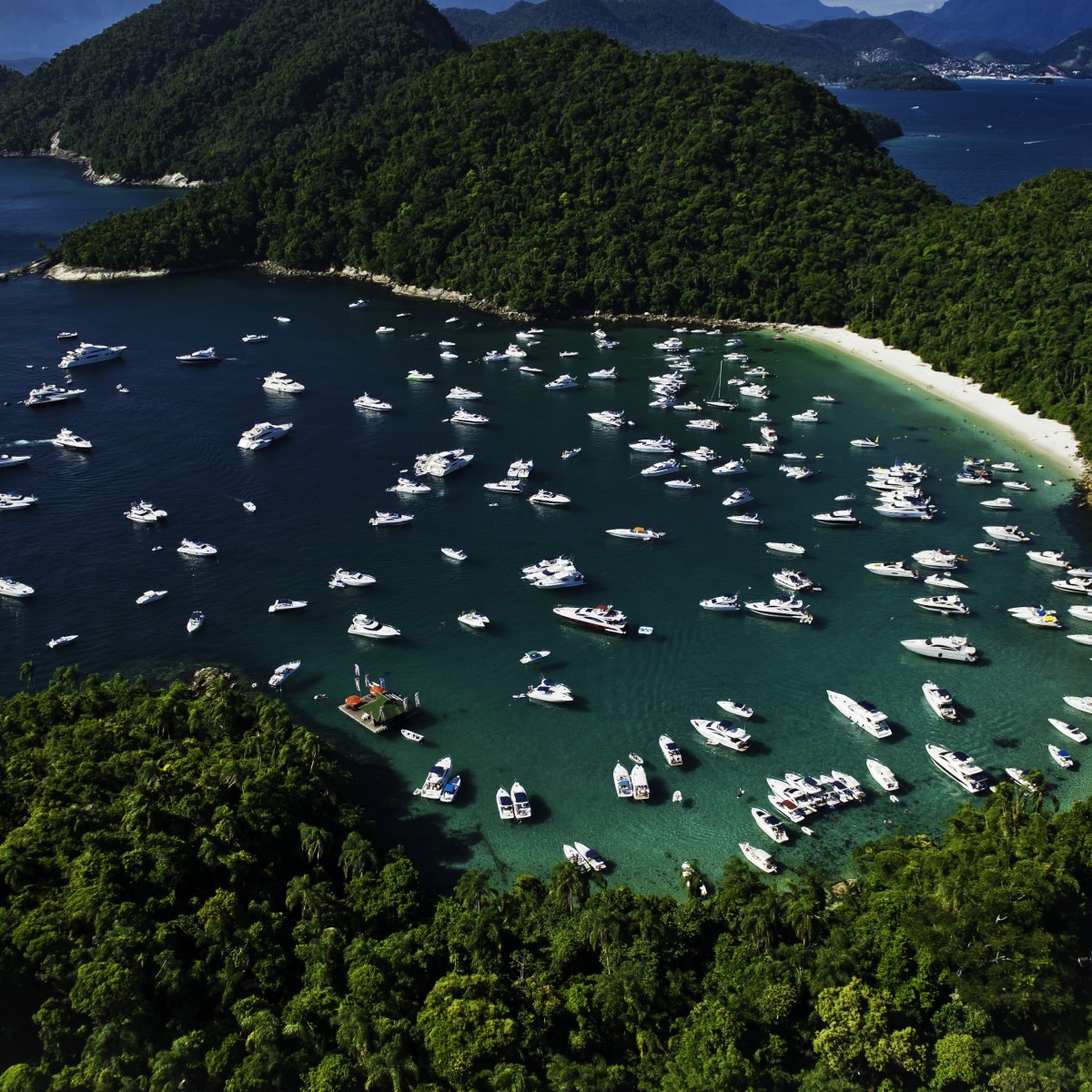 Angra dos Reis sedia 1º Salão de Usados Náutica com 80 embarcações