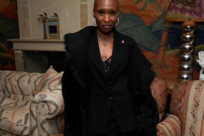 Ariana Grande e Cynthia Erivo usam Louboutin em 'Wicked'