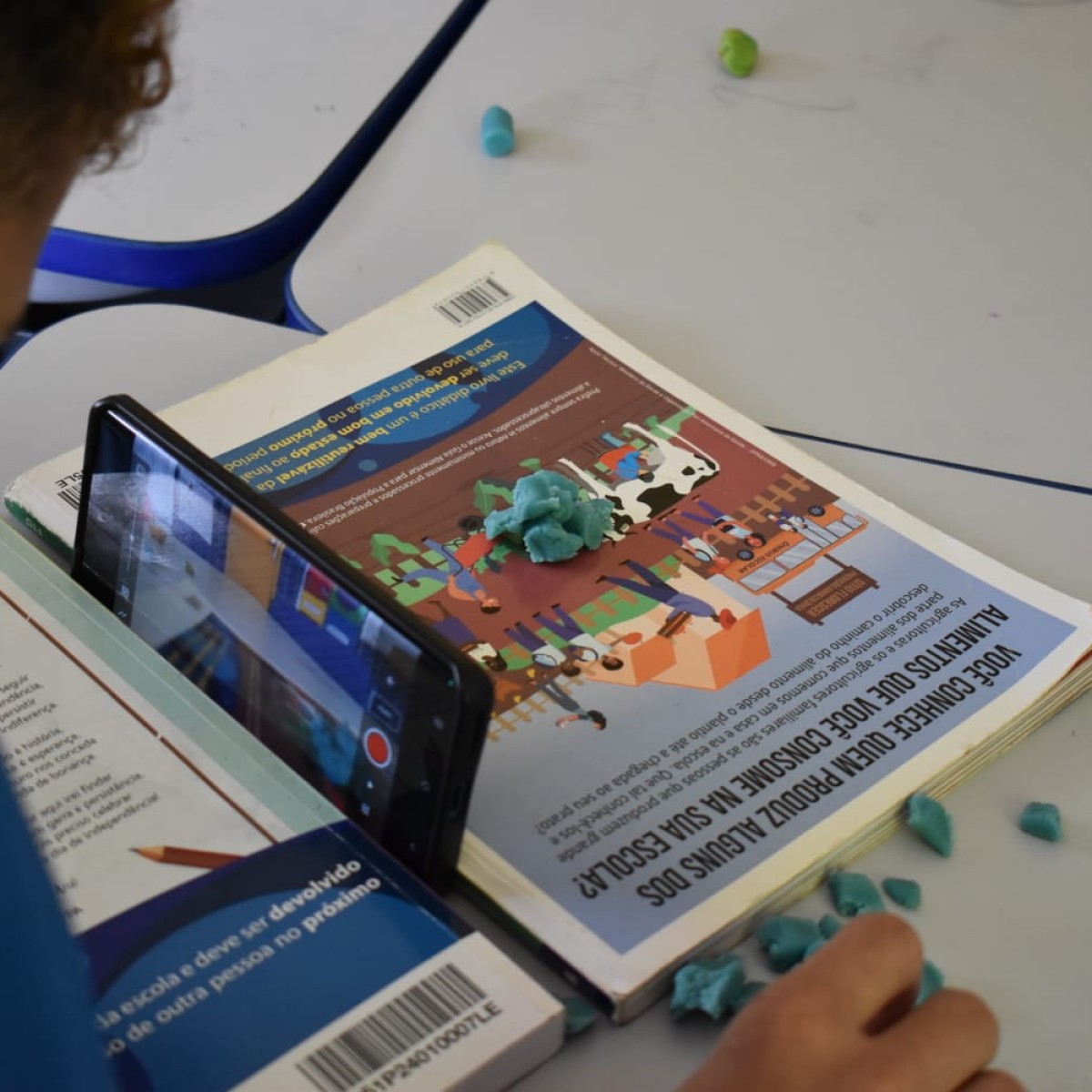 Audiovisual nas escolas de Niterói: projeto leva oficinas a alunos