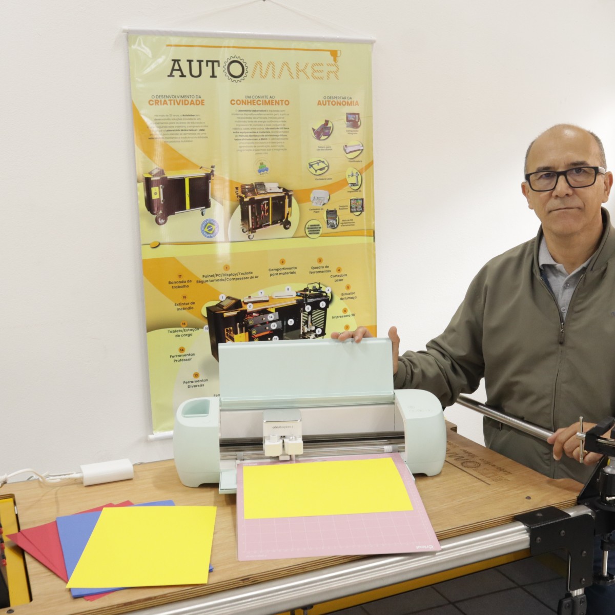 Autolabor e Cricut levam laboratórios maker móveis às escolas