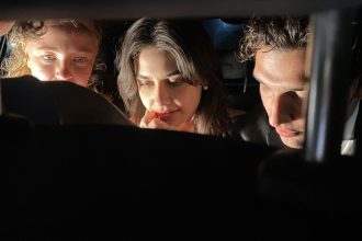 Baiju Productions lança novela vertical 'A Nova Estagiária'