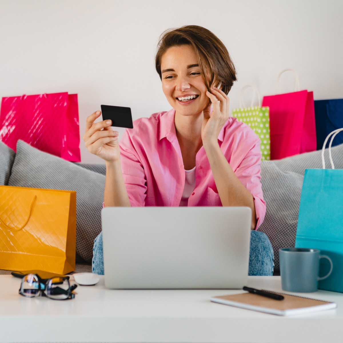 Black Friday: dicas para evitar dívidas e golpes online