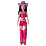 Boneca de Ana Castela chega ao mercado infantil