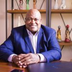 CHICOOH+ planeja mídia DOOH para Black Friday 2025 com foco em performance