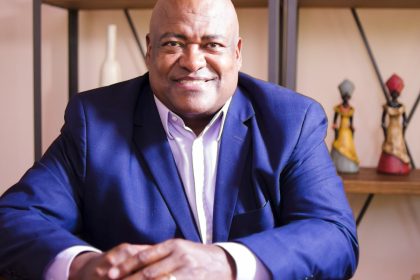 CHICOOH+ planeja mídia DOOH para Black Friday 2025 com foco em performance