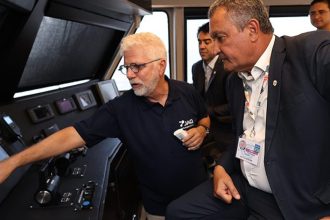 COP30: Ministro confirma regulamentação do hidrogênio em visita ao JAQ H1