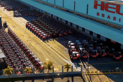 Empilhadeiras elétricas: economia de até R$ 180 mil e sustentabilidade