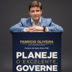 Ex-prefeito de Balneário Camboriú lança livro sobre gestão municipal