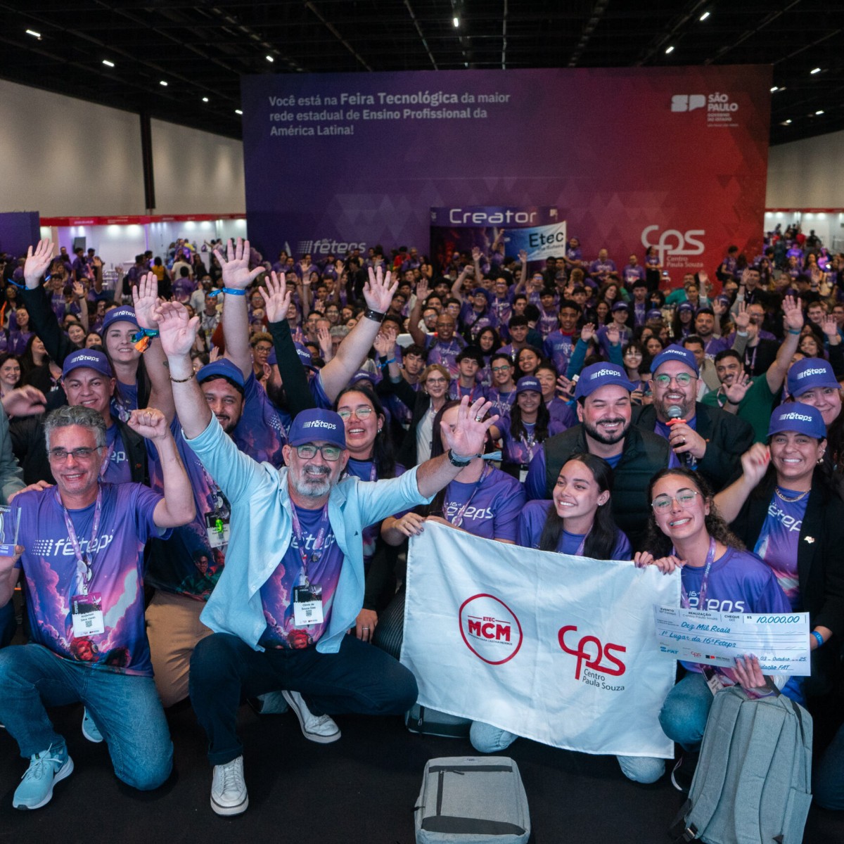 Feteps: jovens criam soluções pioneiras com tecnologia e impacto social