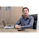 Global negocia R$ 2 bilhões em títulos vencidos com IA e tecnologia