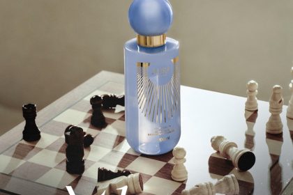 Hinode lança Athena Glow, novo Body Splash da AURA Beauty