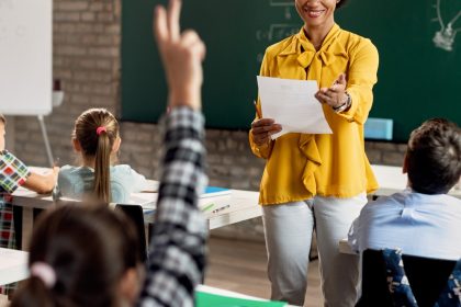 IA: Metade dos professores já usa, mas falta infraestrutura