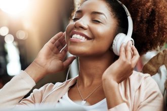 Inovação transforma experiência auditiva com Dolby Atmos