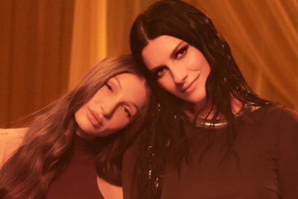 Laura Pausini e Yami Safdie juntas em nova versão de 'Eso y Más'