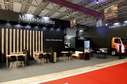 LGL Case recria estande da Mercedes-Benz para Fetranslog 2025