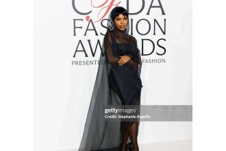 Louboutin: celebridades brilham com a marca no CFDA Fashion Awards