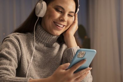 Motivação profissional impulsiona estudo de inglês, aponta pesquisa