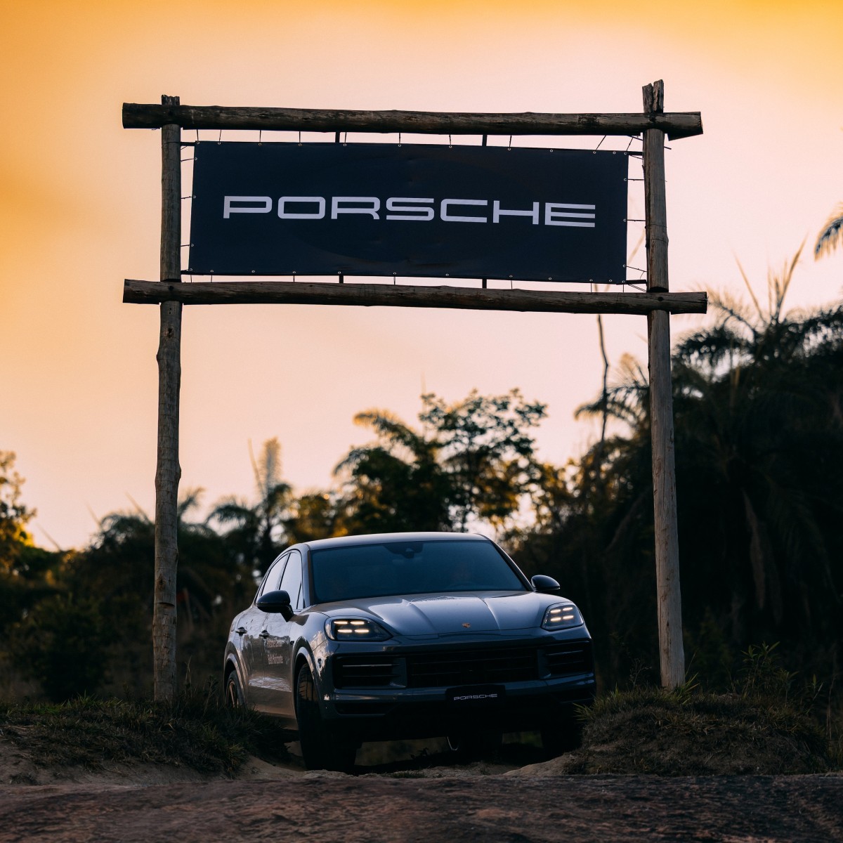 Porsche promove Adventure Week off-road em Salvador