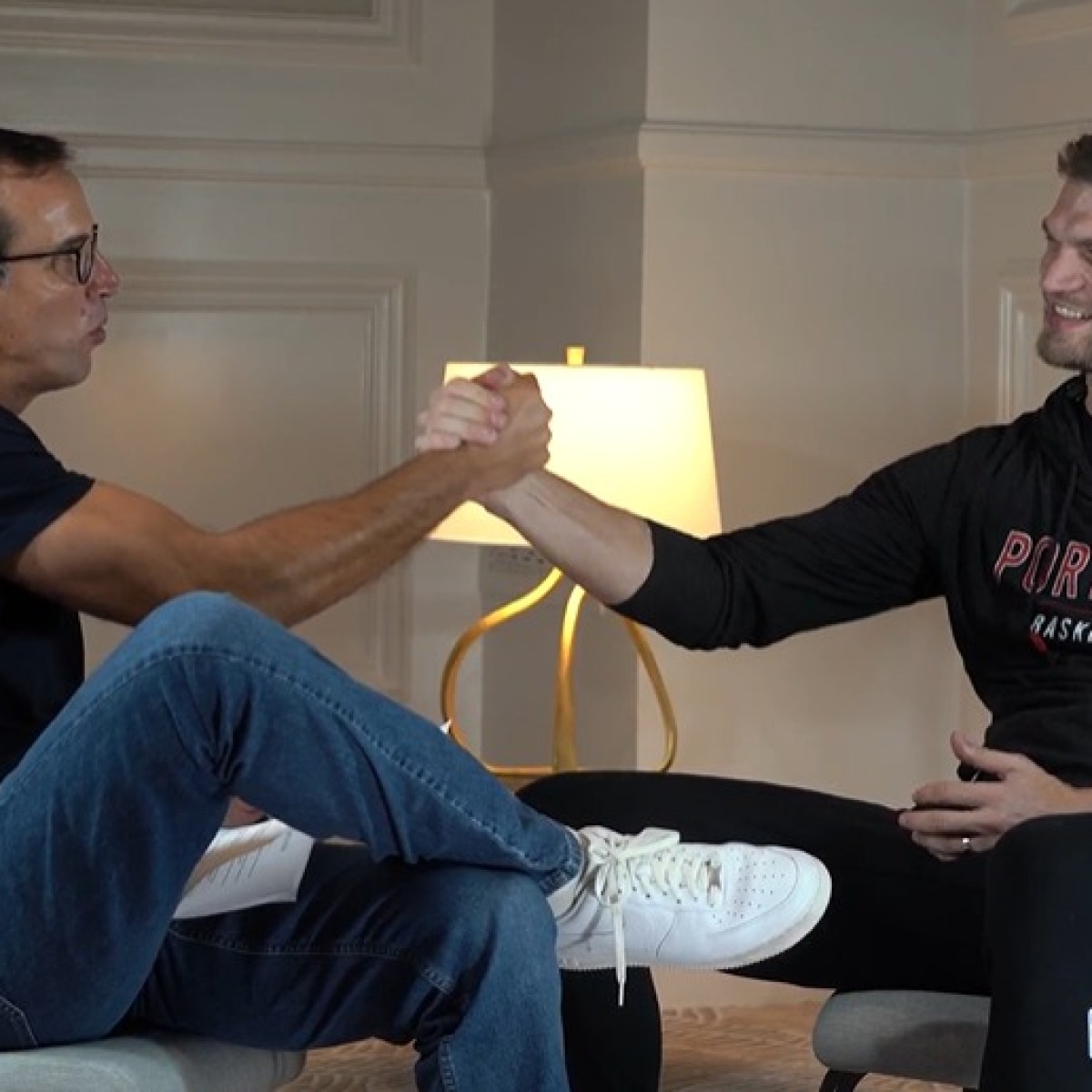 Prime Video entrevista Tiago Splitter, 1º técnico brasileiro na NBA