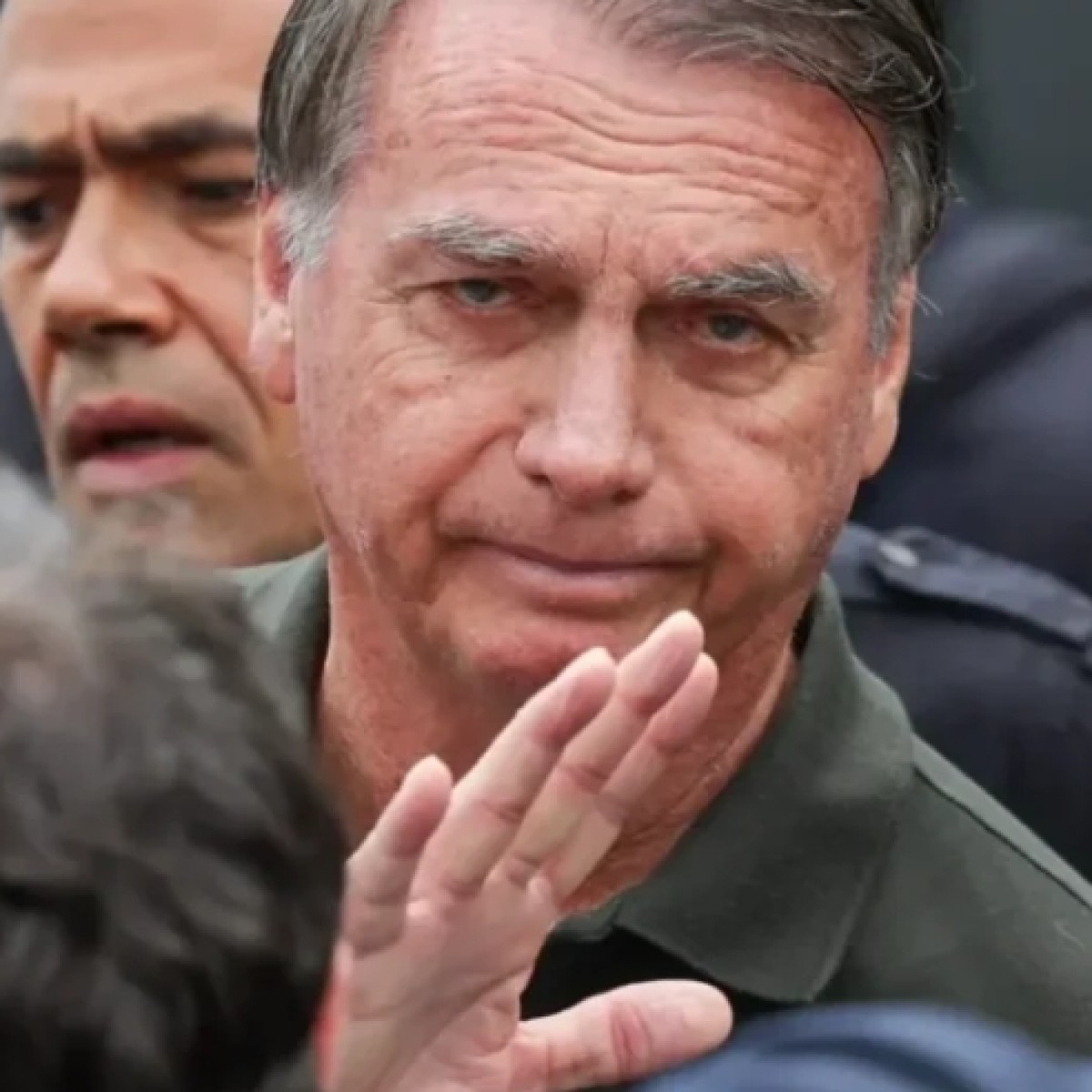 Prisão de Bolsonaro redefine direita e acelera escolha para 2026