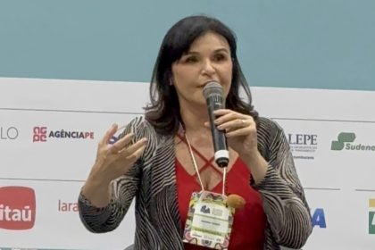Promotora Andrea Nunes é semifinalista do Prêmio LOBA de Literatura