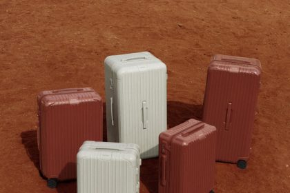 RIMOWA lança coleção Essential em tons inspirados na natureza