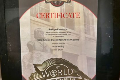 Rodrigo Eberienos conquista 1º lugar em festival mundial de gaita