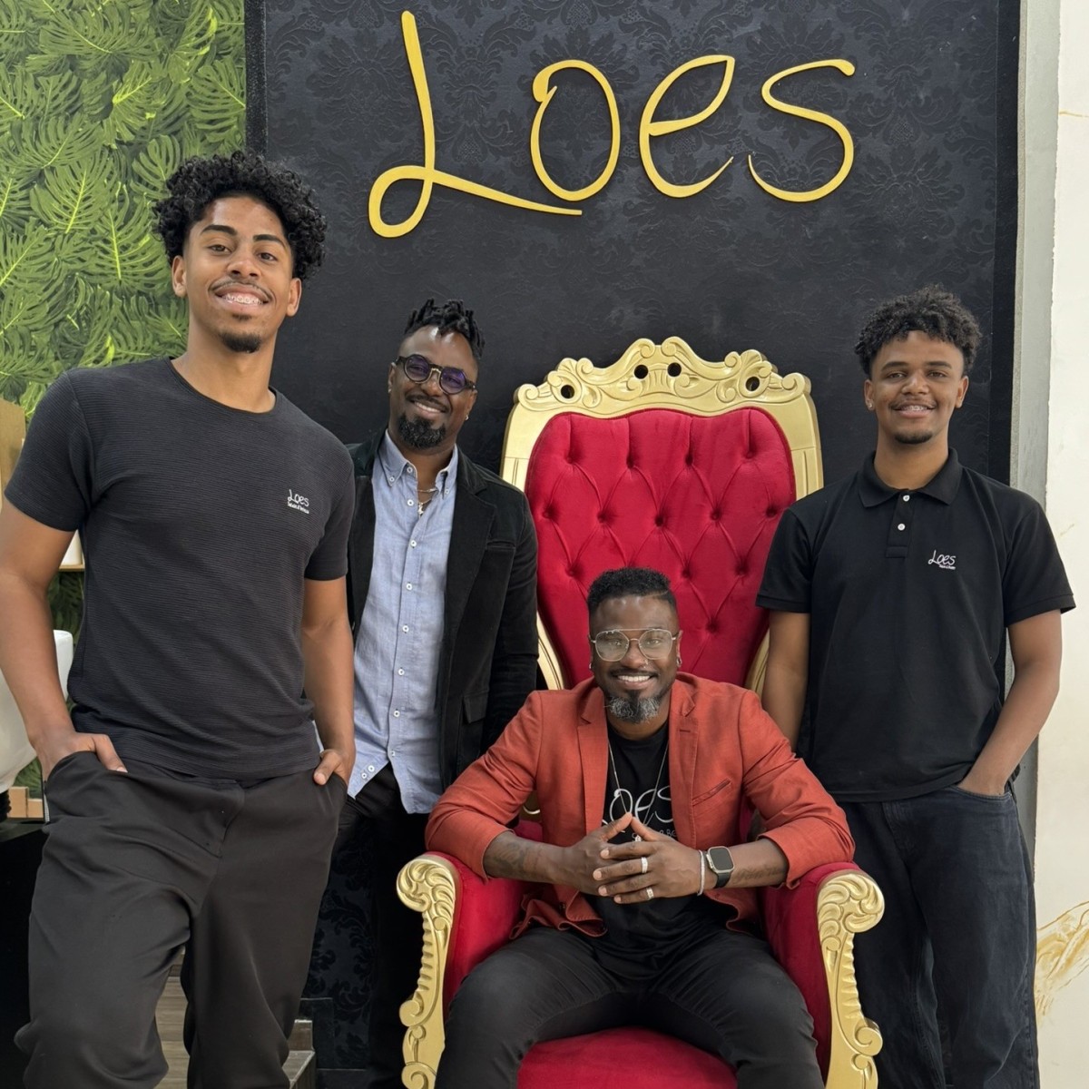 Salão Loes: liderança familiar e referência em crespos e cacheados