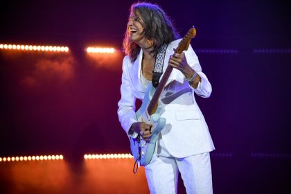 Simone apresenta nova turnê na Arena Jockey em dezembro