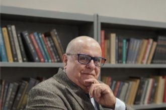 Thriller mistura mistério, humor e ciência ao desvendar enigmas