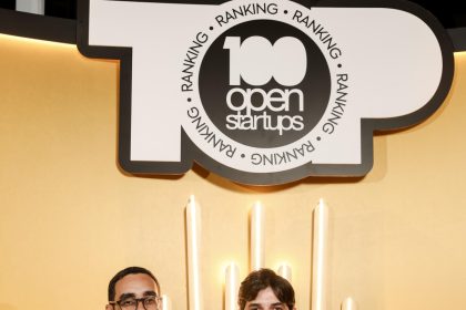 Trackfy/WakeCap no Top 100 Open Startups 2025 ap?s fus?o