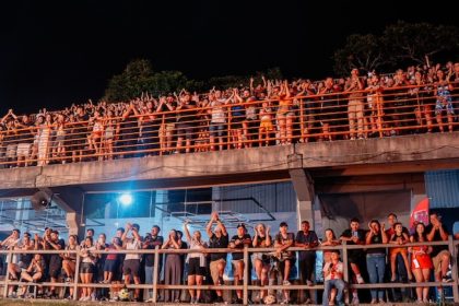 Balneário Camboriú sedia evento que mistura velocidade, música e drones