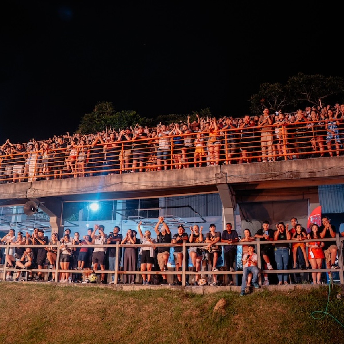 Balneário Camboriú sedia evento que mistura velocidade, música e drones