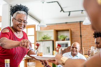 Ceia de Natal 2025: dicas para economizar sem perder o sabor