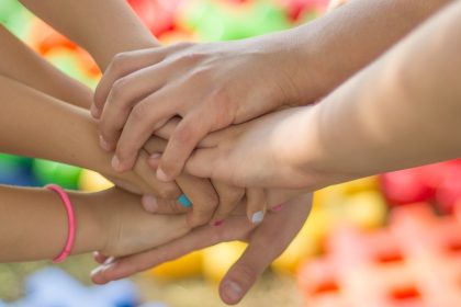 Dia de Doar 2025: RD Saúde, Shopee e outras empresas engajam