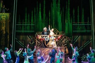 Fenômeno Wicked chega ao Rio em 2026